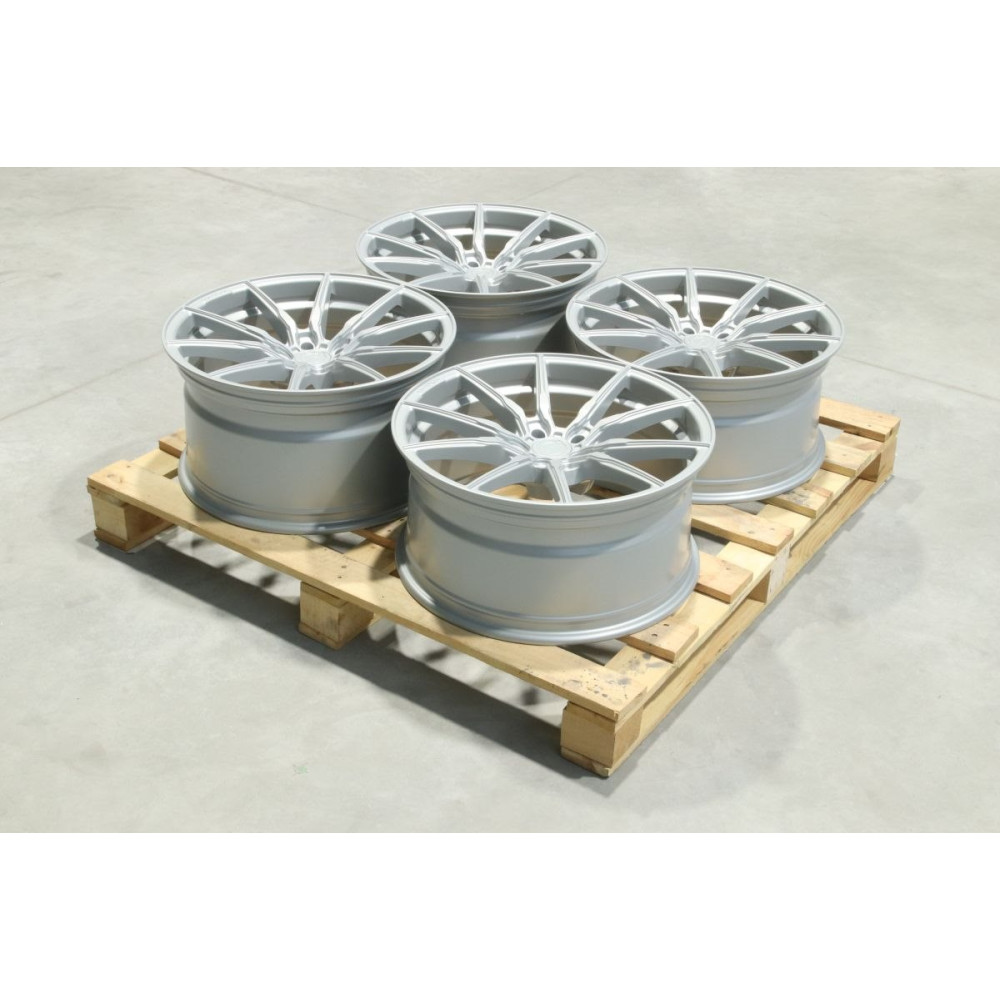 Set of CVR4 20x9,5 ET22 + 20x10,5 ET35 5x120 Matt Silver