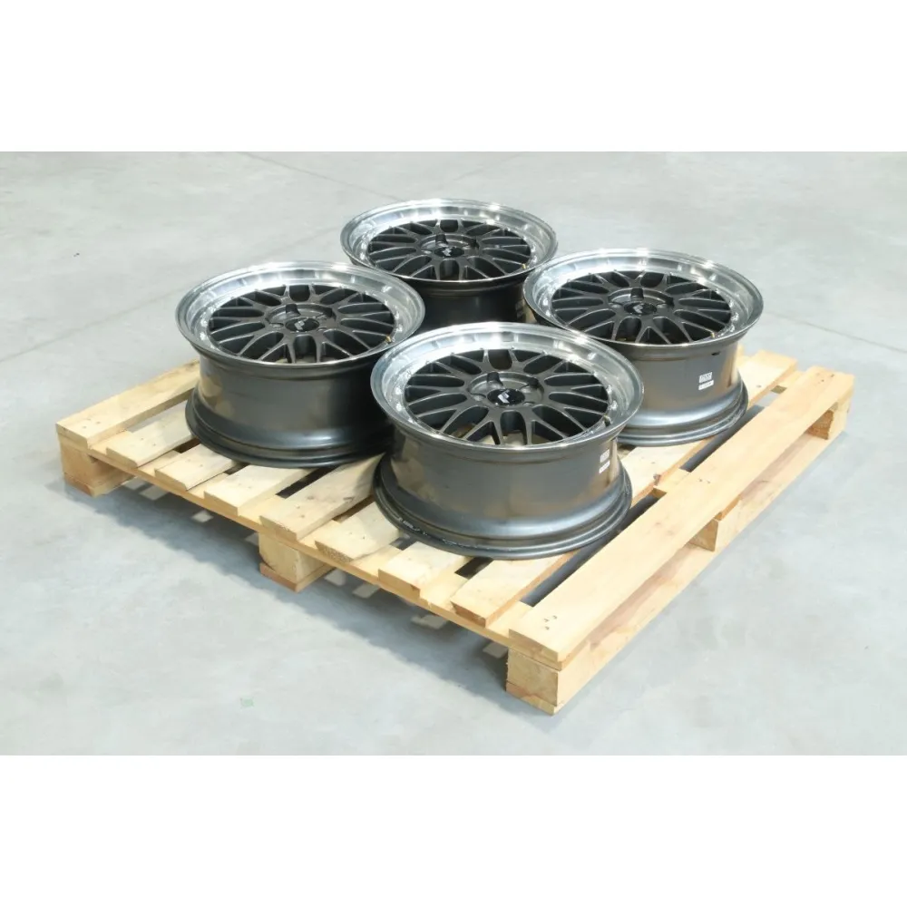 Set of JR23 18x8 ET40 5x100 Hyper Gray w/Machined Lip