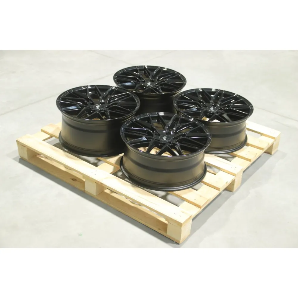 Set of JR28 18x7,5 ET40 + 18x8,5 ET40 5x112 Gloss Black