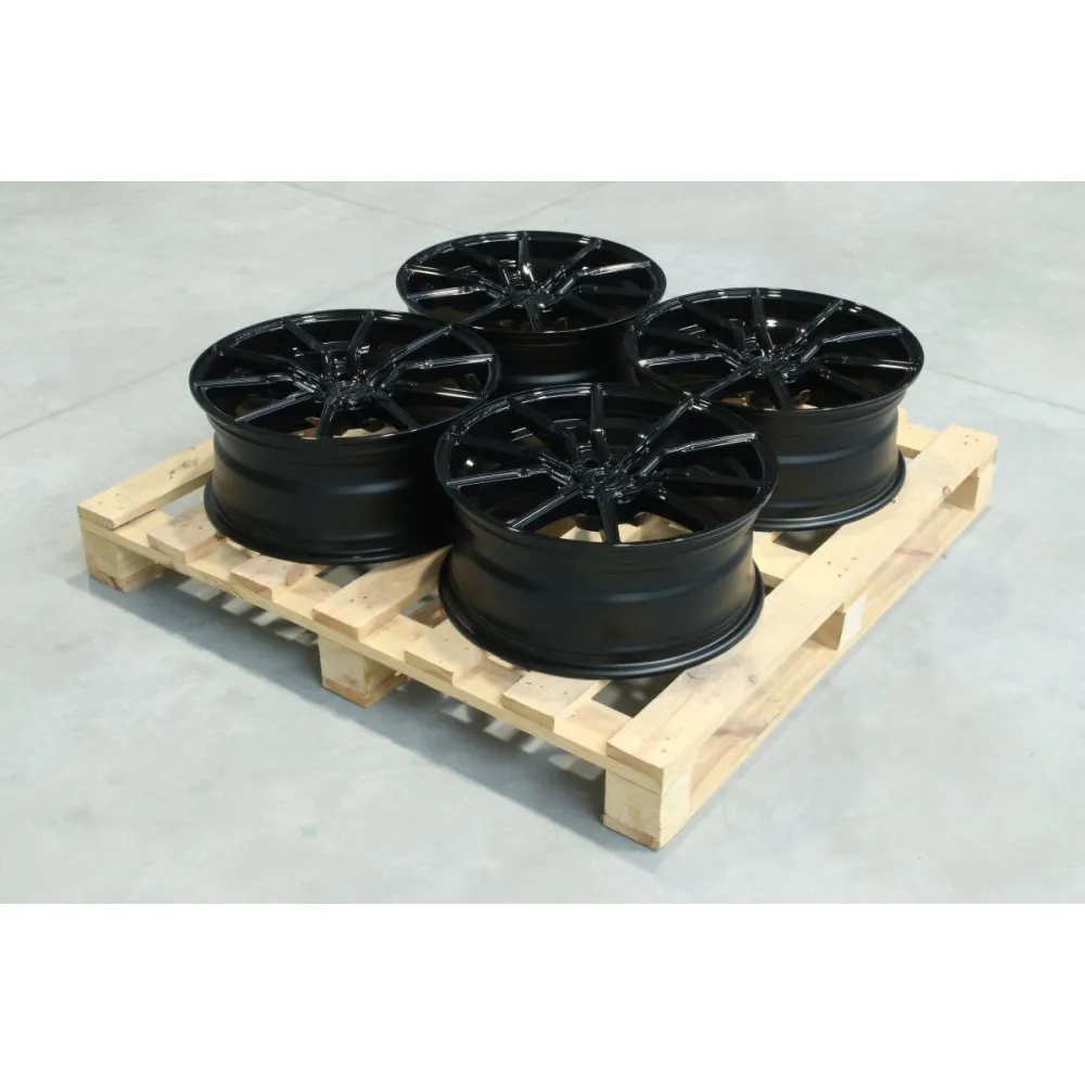 Set of CVR4 19x8 ET27 5x114,3 Gloss Black