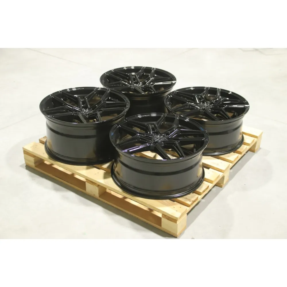 Set of CVR5 21x9 ET52 + 21x10,5 ET33 5x108 Gloss Black