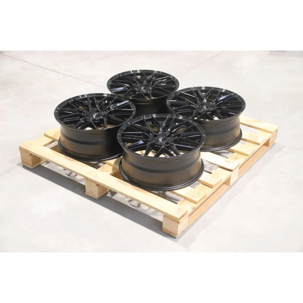 Set of JR28 18x7,5 ET25 4x108 Gloss Black